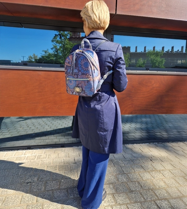 damski plecak z nadrukiem trwały praktyczny z pieknym nadrukiem wloska marka Ynot Milano