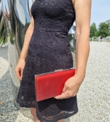 Czerwona torebka wieczorowa
