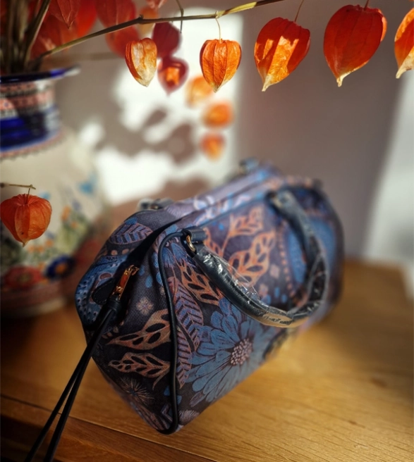 Ynot pojemna aksamitna torebka z rączkami i długim paskiem