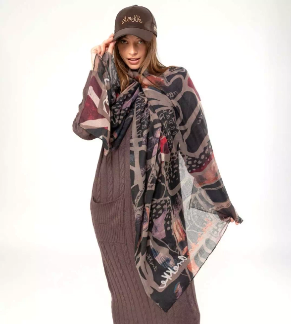 Anekke Imaginary szal duży z nadrukiem