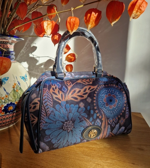 Ynot pojemna aksamitna torebka z rączkami i długim paskiem